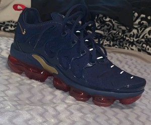 vapormax plus doradas