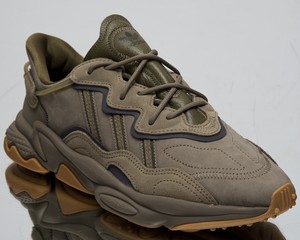 adidas originals ozweego trainers in khaki