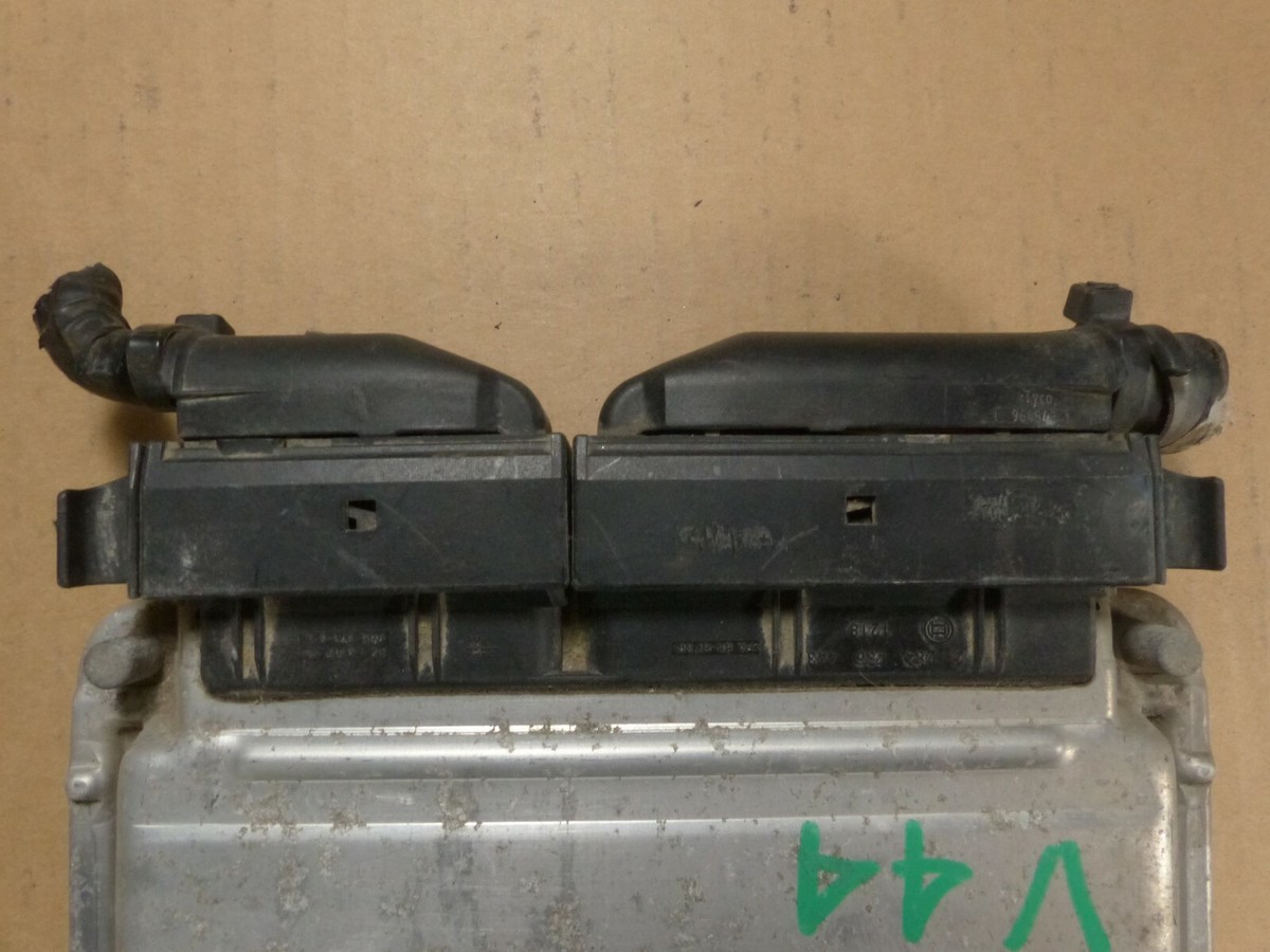 06 VOLKSWAGEN TOUAREG 3.2L W/CONNECTOR ECU ECM COMPUTER 022 906