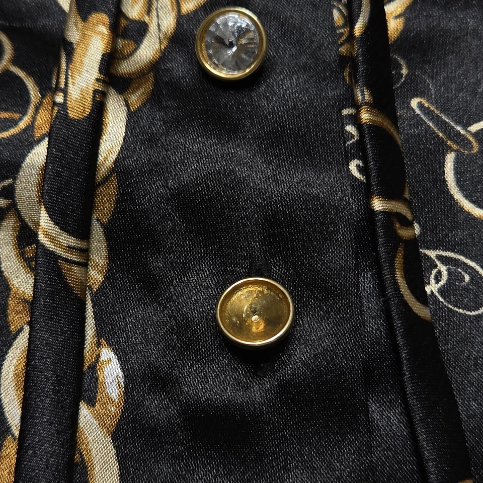 Guess Top Feminino XS Preto Botão para Cima Y2K Corrente Estampa Cetim Manga Curta Falha - Imagem 2 de 4