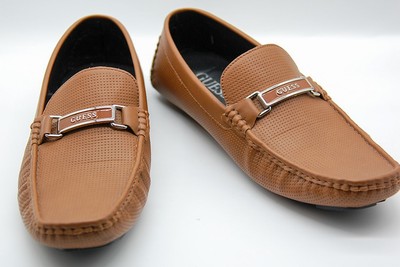 GUESS Men display picture 1