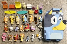 Bluey Friends And Family 37 Pc Figure  Accessories Lot Beach Birds Dogs Case