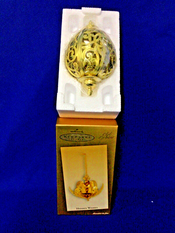 New 2004 Hallmark Hidden Wishes Club Exclusive Metal Ornament with Card