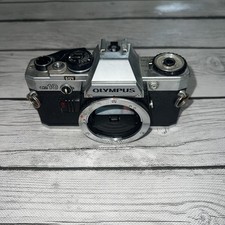 Olympus OM10 Chrome 35mm Film SLR Camera Body (Camera Body Only)
