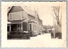 Vtg B&W Snapshot Snowy House Winter Scene 1923