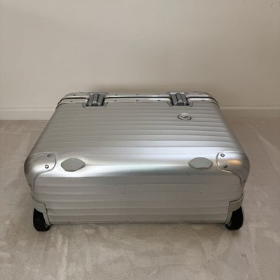 Rimowa Lufthansa Pilot Trolley 29L Silver 2-wheels Carry Case