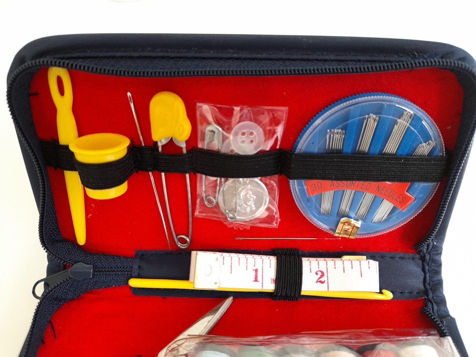 Vintage Small Sewing Kit In Zip Up Purse eBay