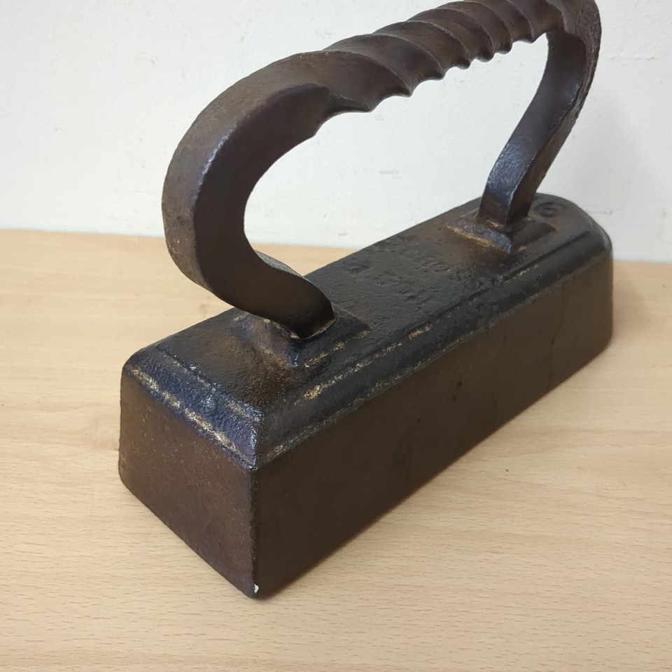 Antique 1800's Carron 12 Tailor's Goose Cast Iron Victorian Sad Iron
