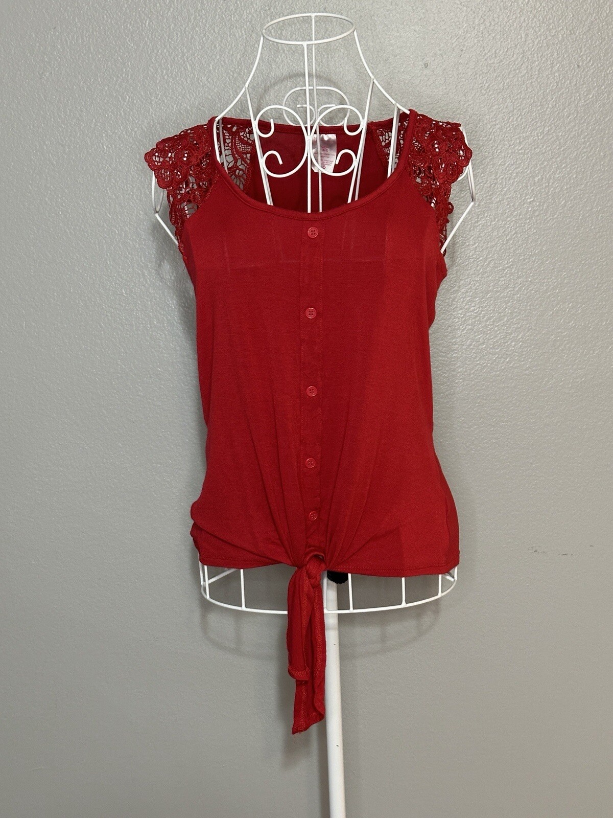 No Boundaries Juniors Top Size Small Red Crochet Cap Sleeves Faux Button Tie