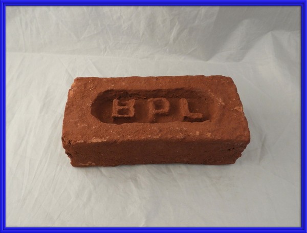 DECORATIVO LADRILLO PISAPAPELES