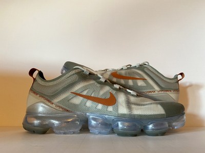 vapormax light olive