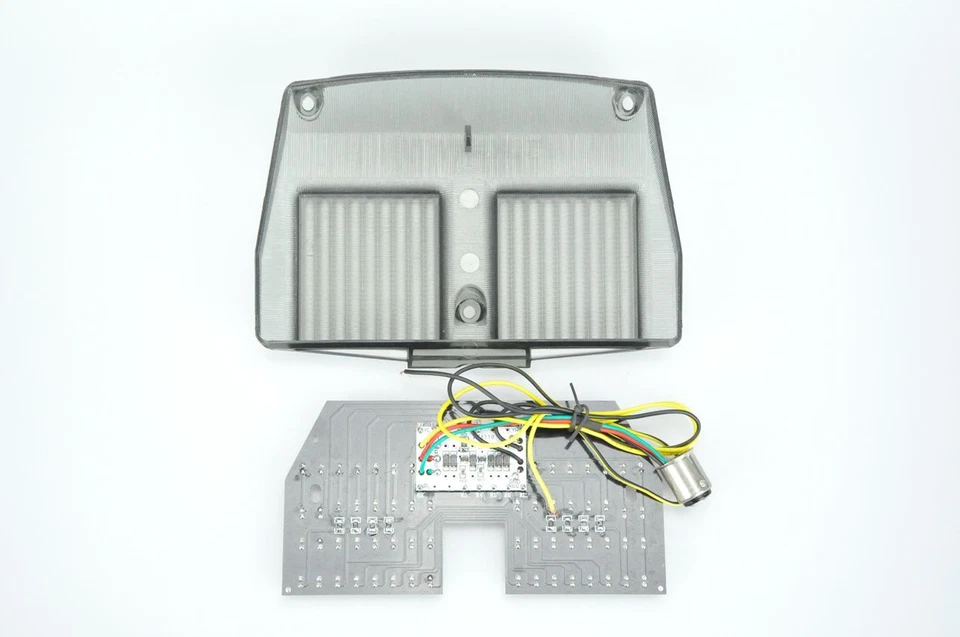 Led Taillight Sequential Turn Signal Fit Ducati SUPERBIKE 748/916/996/998 Smoked - Image 2 of 2