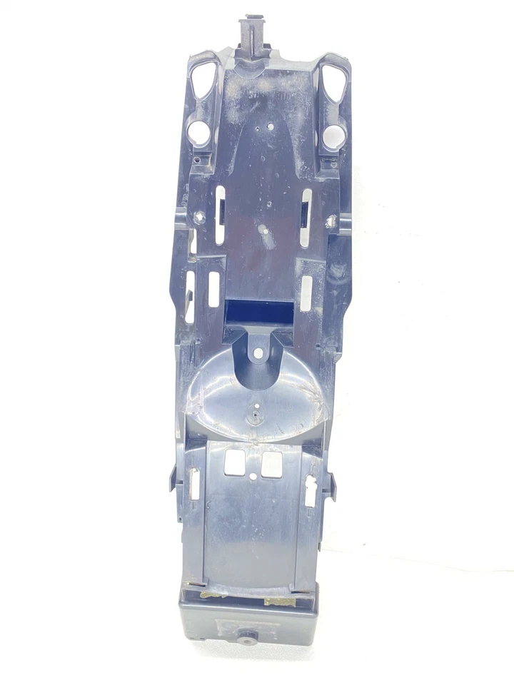 Suzuki GSXR600 2007 trasero trasero trasero bandeja de batería plástico 63111-01H00 Foto 2 de 4