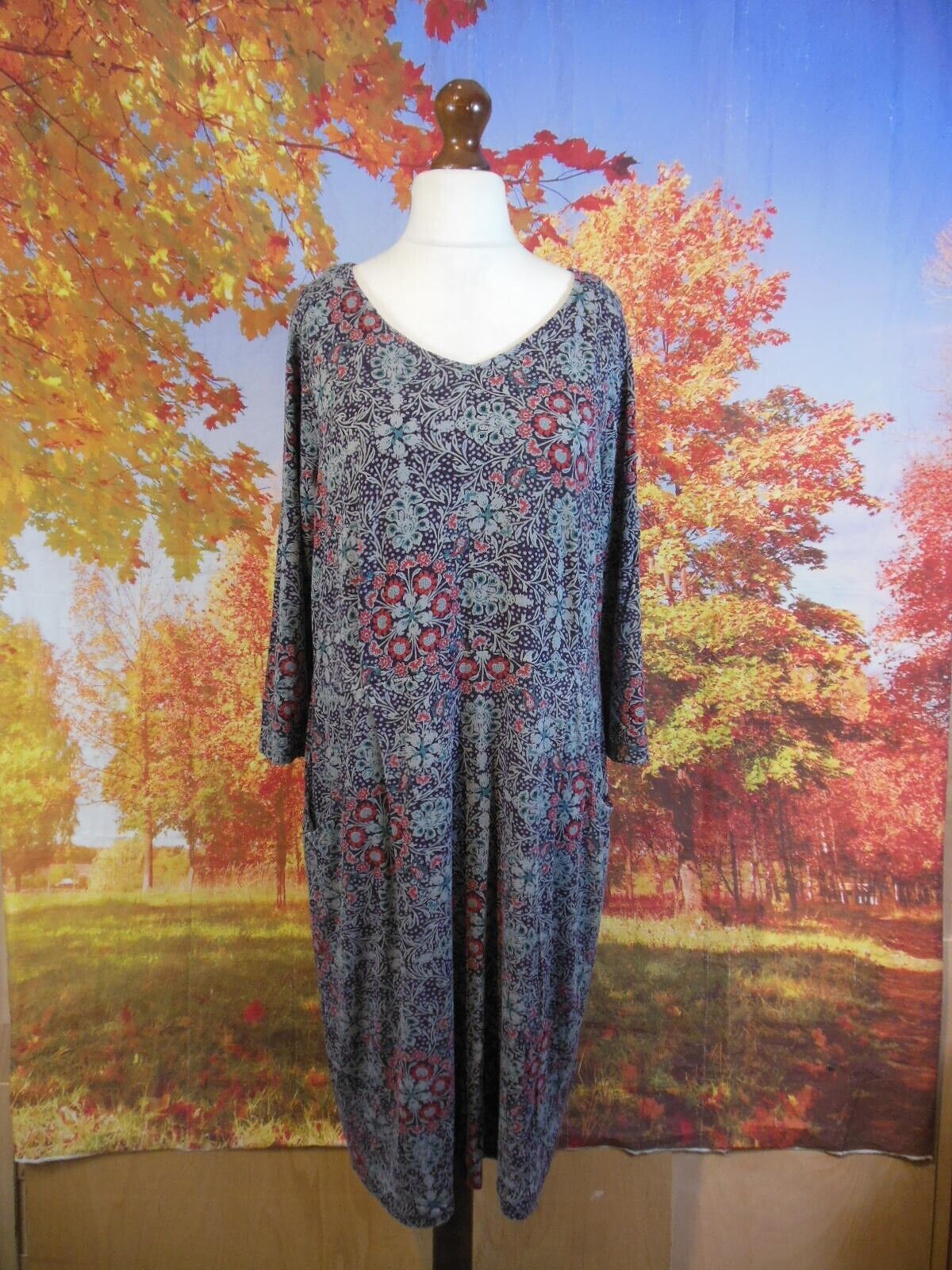 White Stuff multicoloured patterned shift Dress. … - image 1