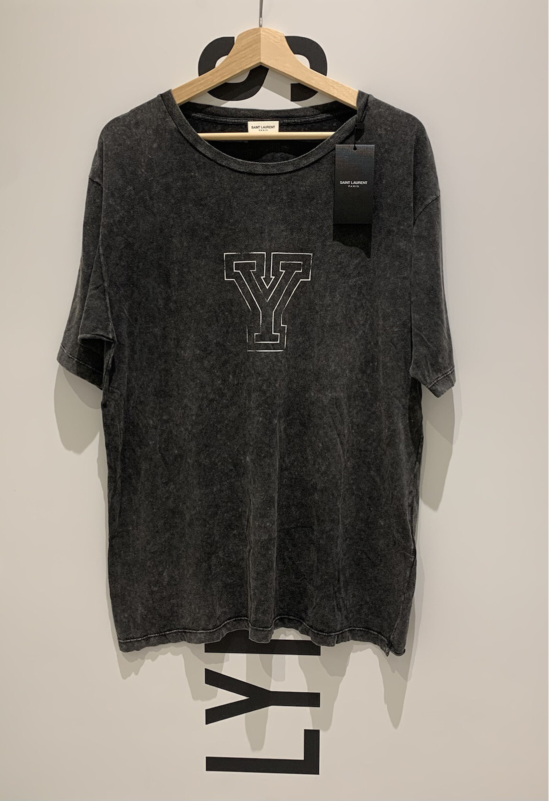T shirt Saint Laurent University Y logo nero lavato taglia small prezzo consigliato £325