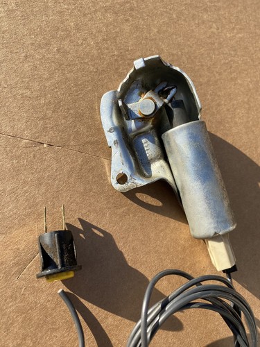 78-88 Monte Carlo Oldsmobile Cutlass Regal Power Trunk Lid Release Solenoid GM - Picture 4 of 4