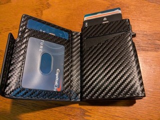 MEN'S RFID WALLET