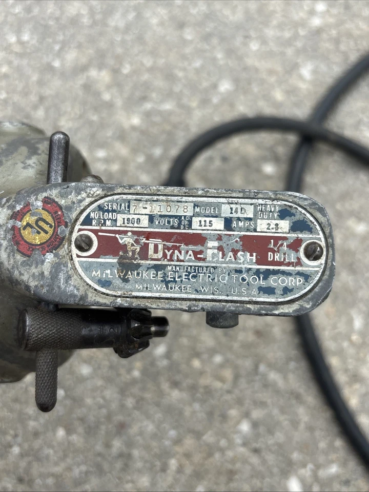 Vintage 1930 Milwaukee 1/4" aluminum electric Drill in good working condition! - Image 3 of 4