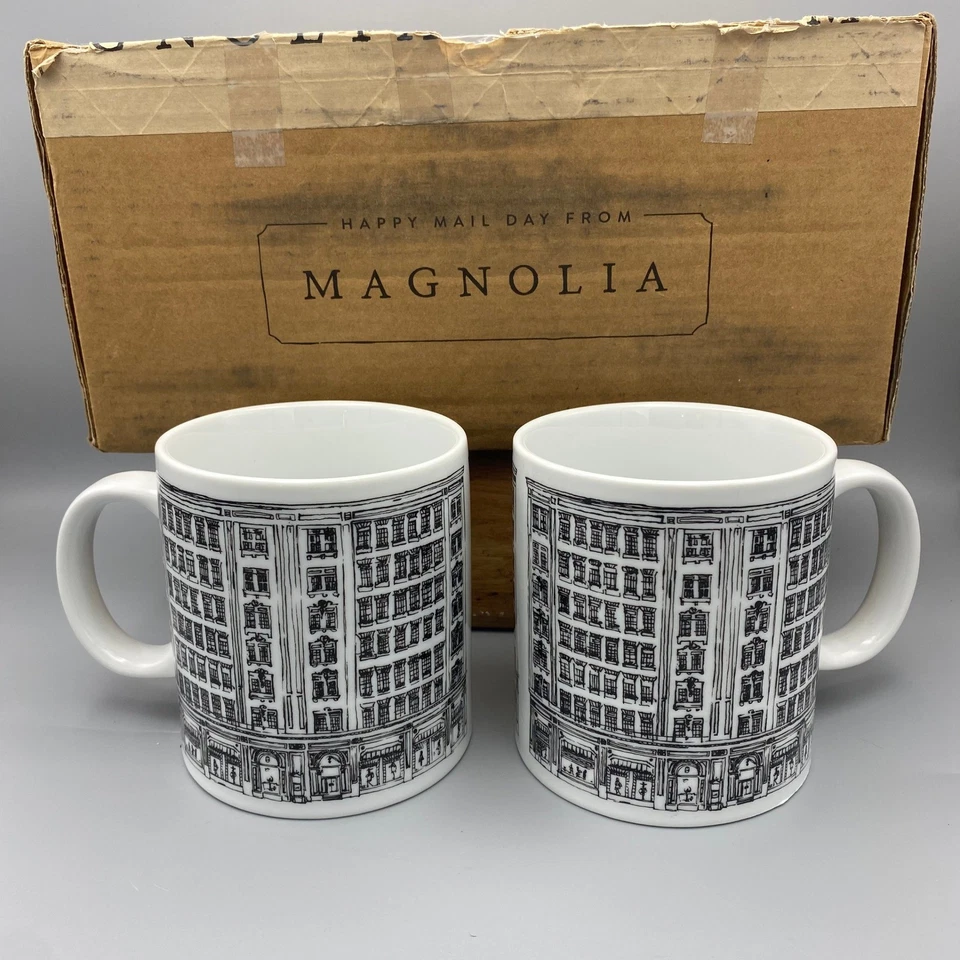 Juego de 2 tazas Neiman Marcus aniversario centenario 1907-2007 Lg blanco y negro Foto 2 de 4