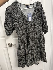 Universal Thread Black Floral Puff Short Sleeve V-Neck A-Line Dress S