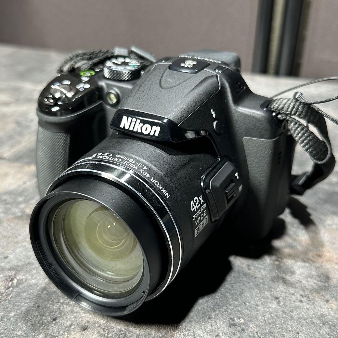 Nikon COOLPIX P520 デジタルカメラ 42倍ズーム Amazon.com : Nikon COOLPIX P520 18.1 MP CMOS Digital Camera with