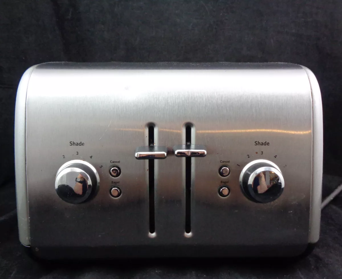 4-Slice Toaster with Manual High-Lift Lever