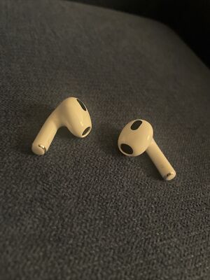 Apple AirPods Pro A2566 With Wireless Charging Case | eBay