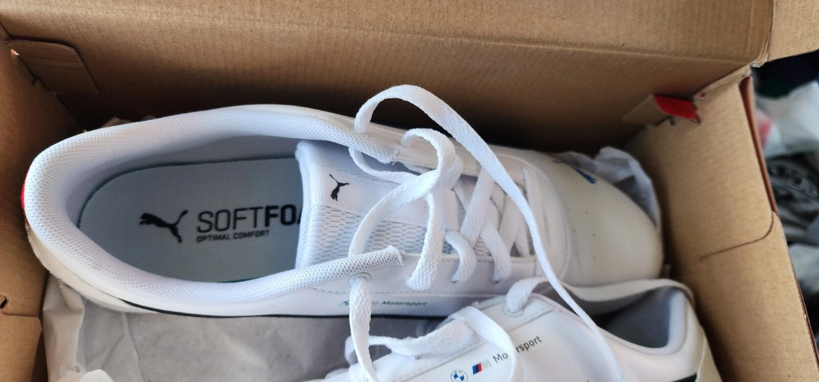 Scarpe da ginnastica forate Puma da uomo BMW MMS Neo Cat casual bianco **NUOVE**