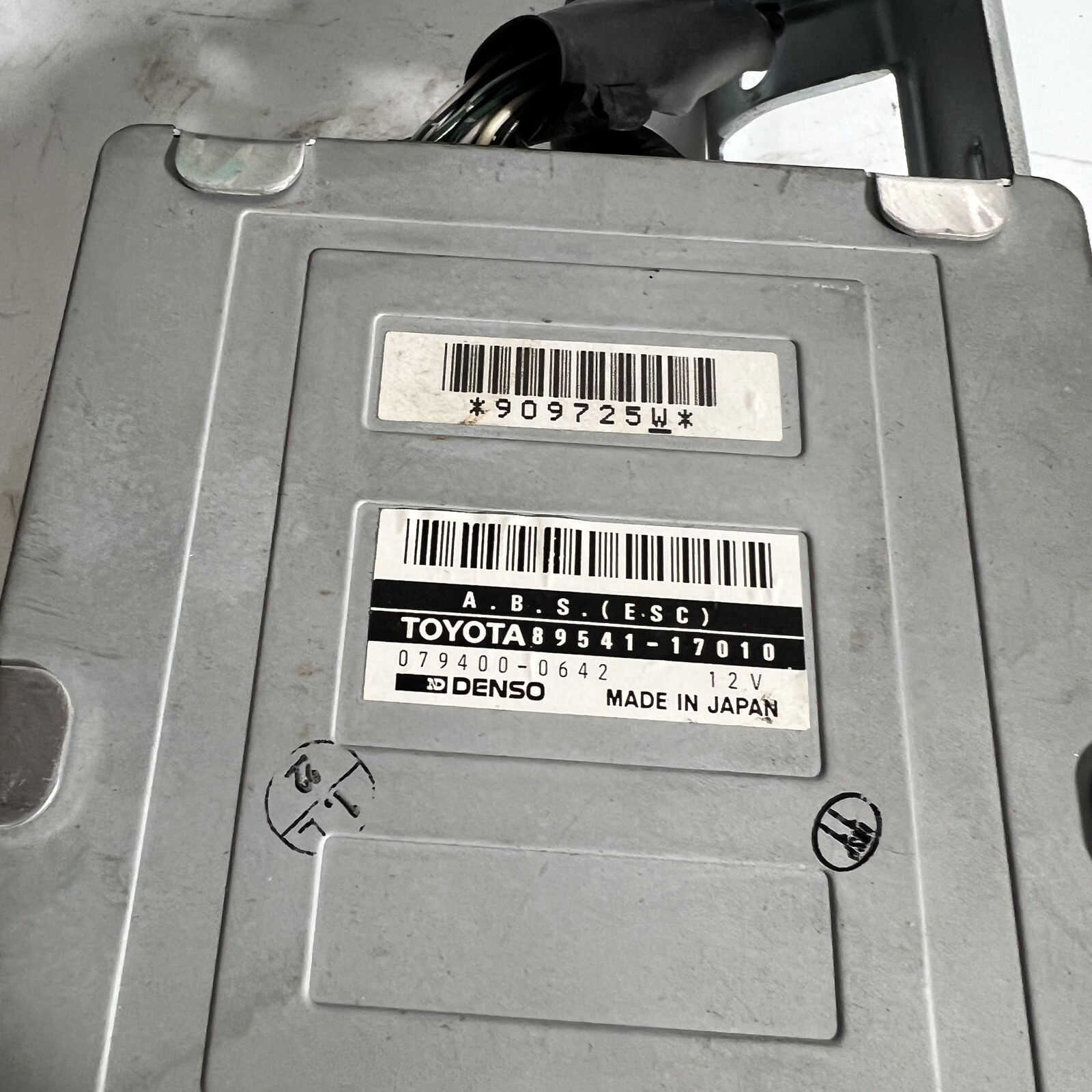 9000 Toyota MR2 Skid Control ECU SW20 ABS Traction Computer 89541