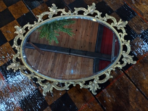 Antique ROCOCO Oval Gold Gilt Vanity Beveled Mirror Elaborate detail 23"x 16.5" - Picture 6 of 11