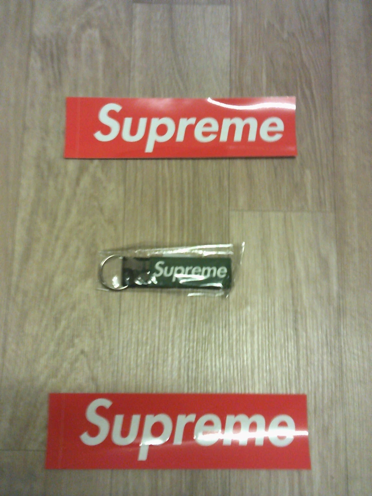 Supreme Keychain Green SS23 Brand New BNWT Order Confirmed World Wide Shipping