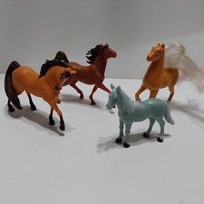 Lot Of 4 Plastic Toy Ponies Various Sizes Brands Colors