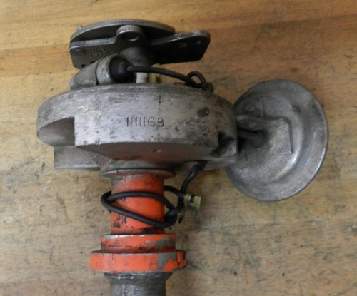 1967 Chevrolet Camaro Chevelle Impala 396 6.5L used Distributor 1111169 6-G-28-2 - Picture 2 of 9