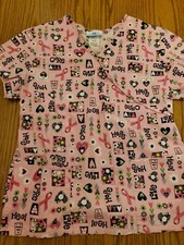 Sb Scrub Top Small  EUC  Pink Ribbon