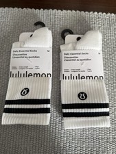 Lululemon Size Medium Unisex Daily Essential Crew Socks Blk Stripe, 2 Pair, New