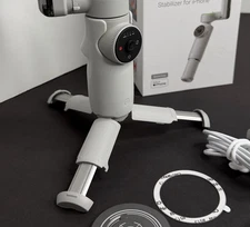 Insta360 Flow Pro AI Tracking Gimbal Stabilizer for Smartphones