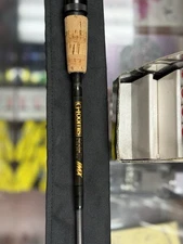 G LOOMIS IMX CR721 6 ft. Light Fast Action 6-12Ibs 3/16-1/2 oz. Casting Rod Mint