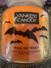 VERY RARE TRICK OR TREAT SWIRL Bats Halloween Yankee Candle!  Only 1 Other New!