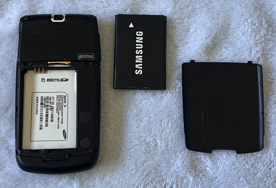 Rare Vintage Samsung SPH-M610 -Rotating Camera- For Collectors - Image 3 of 4