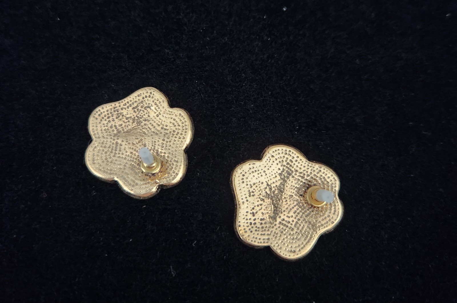 Adorable Heidi Daus Inspired Paw Print Earrings