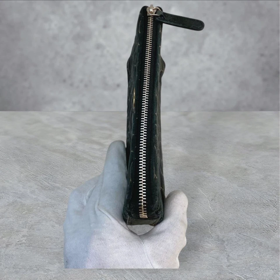 Bolso de Cosméticos CHANEL Camelia, Negro y Dorado, Italia, Auténtico. Foto 3 de 4