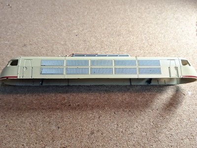 Märklin  H0 BR 103 E 03 3054 Ersatzteil Gehäuse mit Gehäuseschrauben