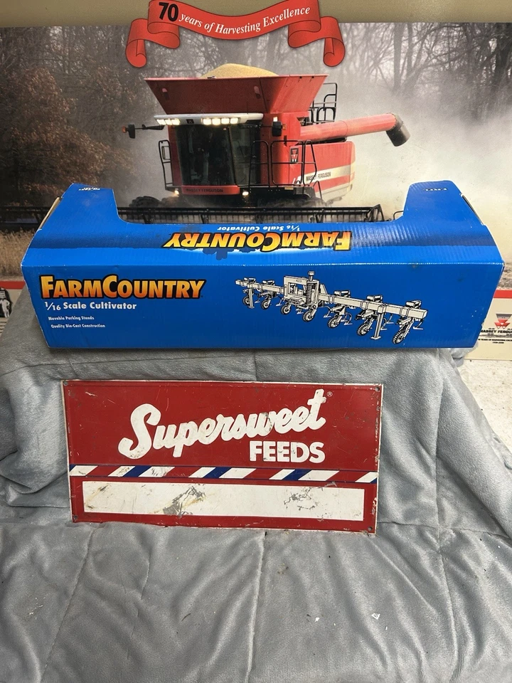 Yellow 6 Row Field Cultivator from Farm Country 1/16 Ertl - Image 2 of 2
