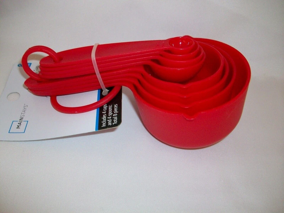 Red 8-Piece Measuring Cup Spoon Set Plastic Kitchen Dishwasher Safe - Image 2 of 3