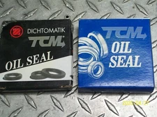 *LOT OF 2* TCM 20303TB OIL SEALS