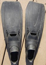 US Divers Pacifica Calypso Fins Flippers Size 61/2-8 40-41 Snorkeling black