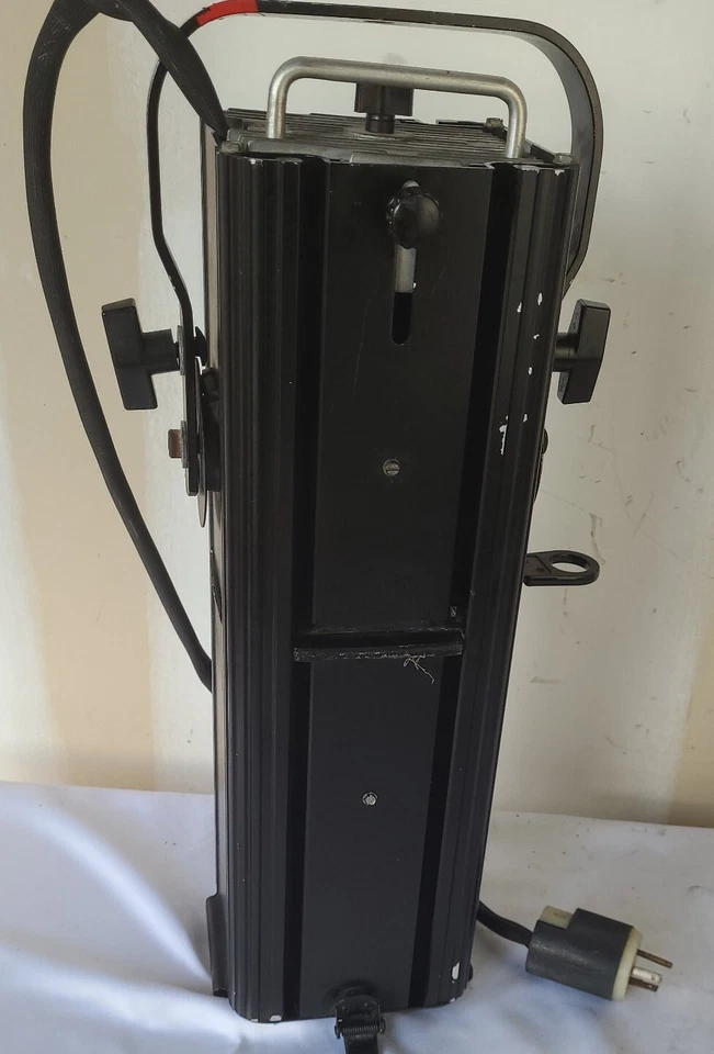 Baby Zoom Ellipsoidal Lighting Fixture Beam Altman 4.5-1530Z-MT  - Image 3 of 4