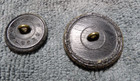 2 Vintage Antique Pressed Horn Carved Picture Buttons FLOWERS — photo 3
