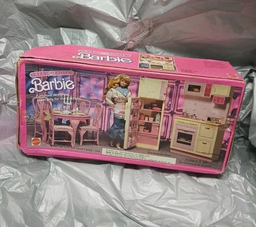 VTG Sweet Roses Barbie Cooking Center 1987 Mattel #4777 Kitchen Pots Pan Set Box