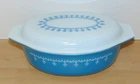 Vintage Pyrex Oval 2 1/2qt Casserole Dish #045-Blue Snowflake Garland w/Lid